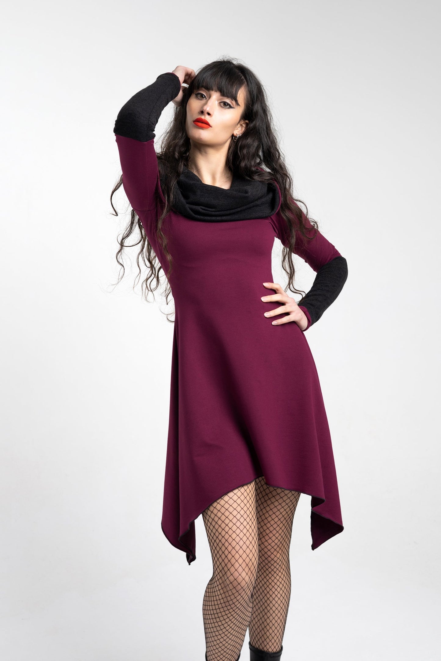 Schwarzes Kapuzen-Tunika-Kleid für Elfen
