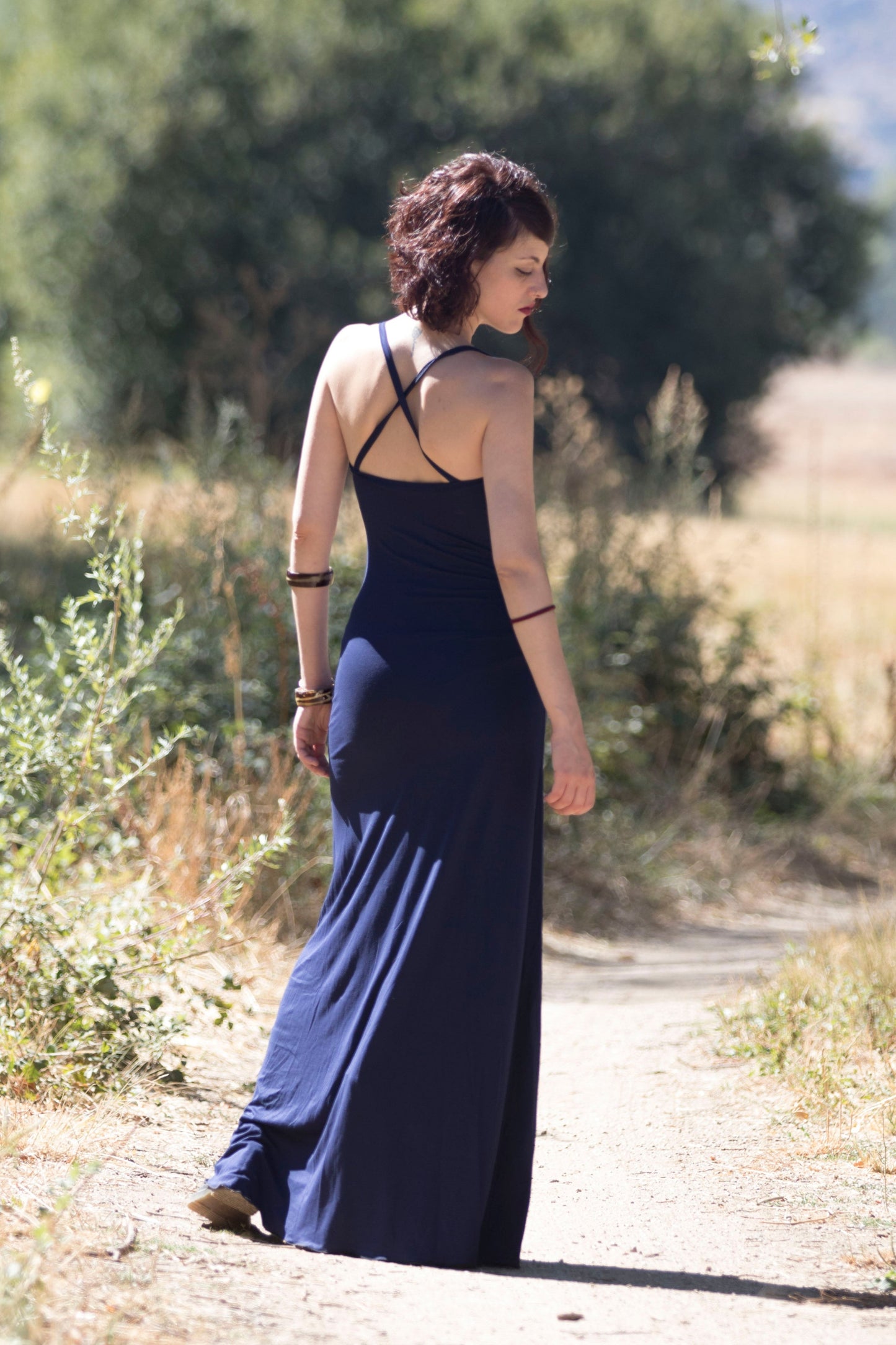 Schwarzes Front-Doppelspalt Maxi-Gothik-Kleid