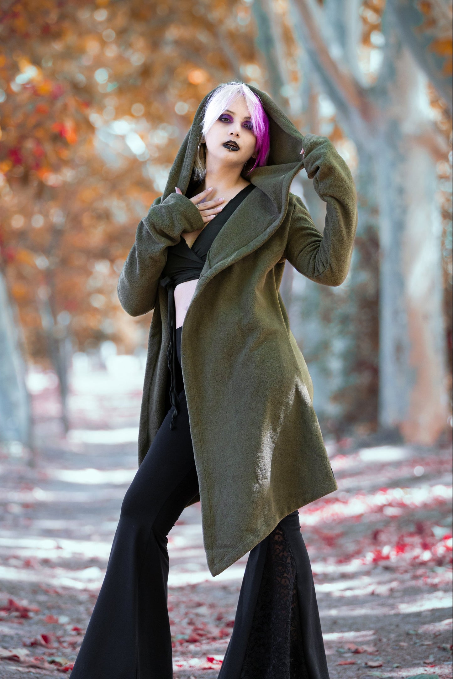 Bordeaux Kapuzen-Elfen-Wickelmantel – Asymmetrischer Fleece-Cape mit Maxi-Kapuze
