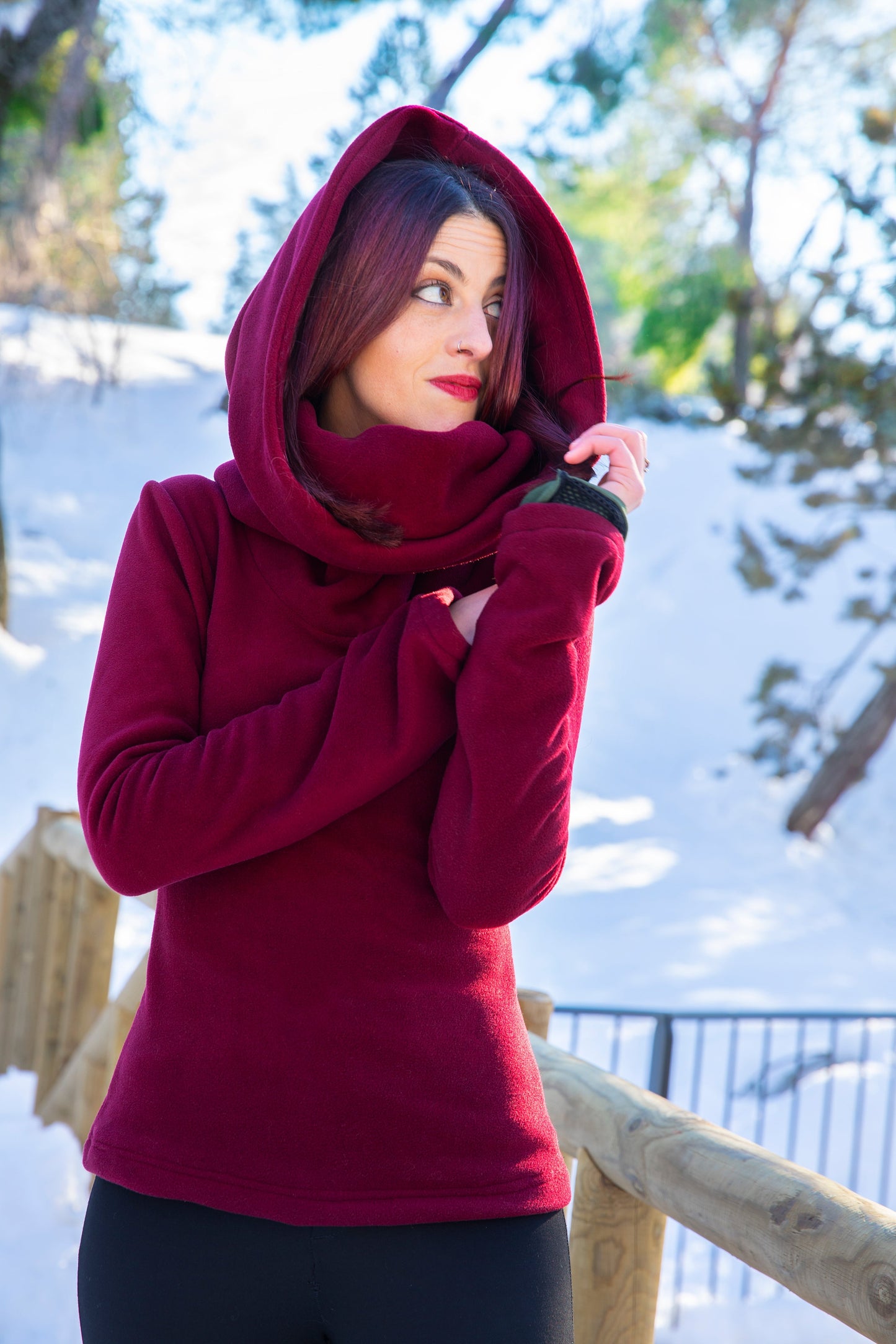 SCHWARZER Elfen-Hoodie mit Cowl-Neck – Baumwoll-Fleece Elfen-Hoodie