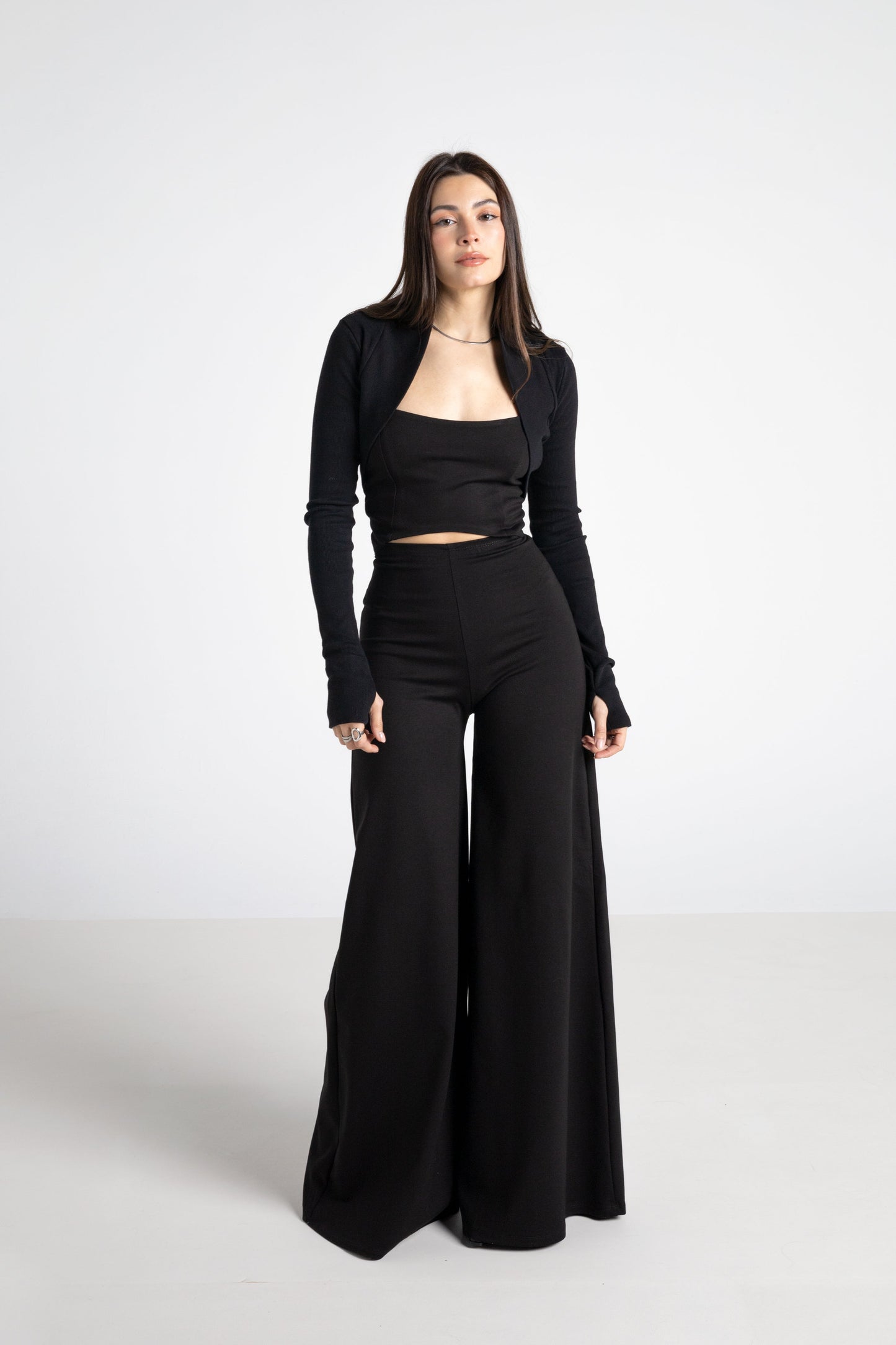 SET - GEMEINSAM KAUFEN UND SPAREN - Weit geschnittenes Jumpsuit + Bio-Baumwoll Shrug