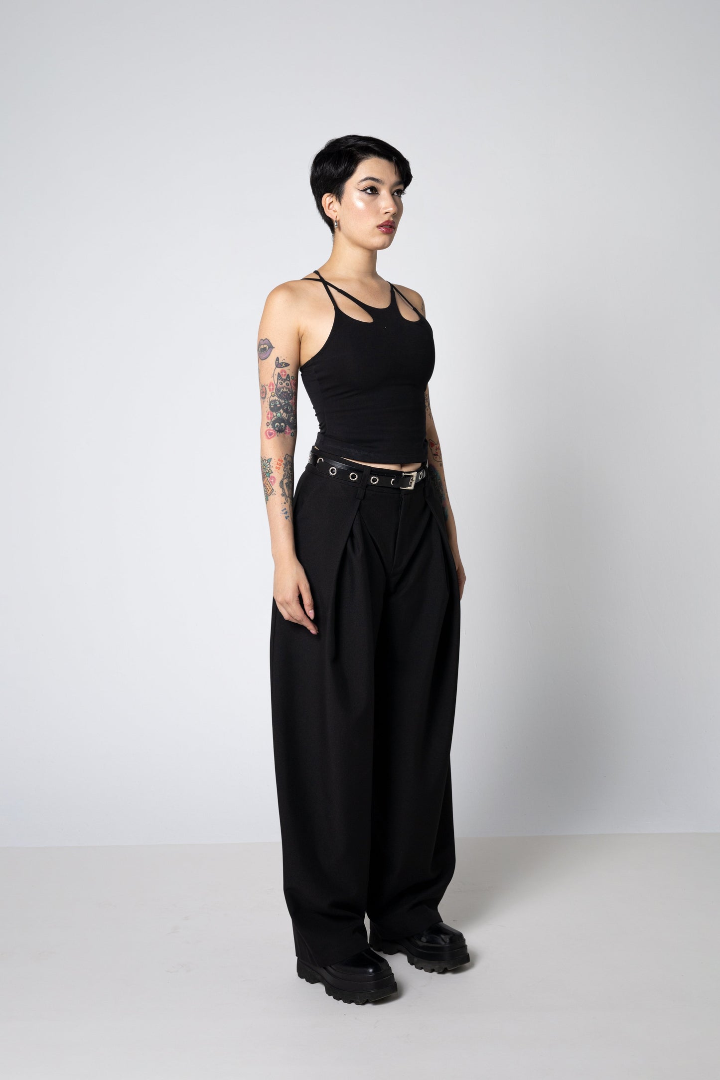 MIA Top – Bio-Baumwolle Cut-Out Träger Tank