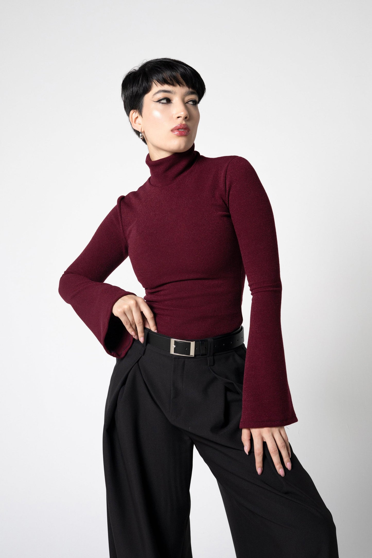 Weinfarbener Rippstrick-Turtleneck-Top mit Glockenärmeln – S bis 3XL
